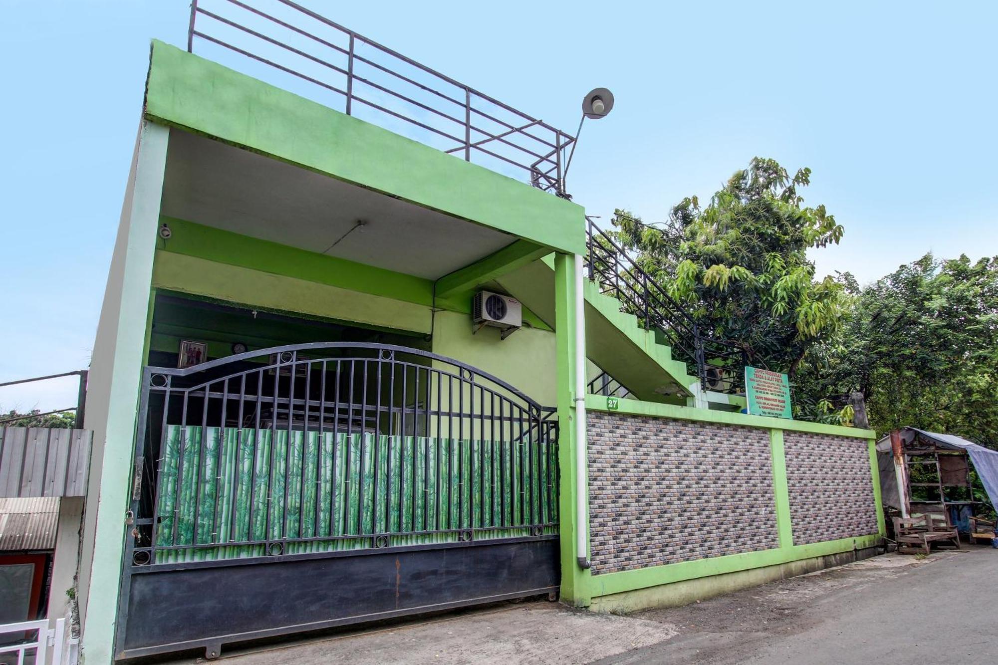Hotel Oyo 92467 Cahyo Kost 1 Semarang Zewnętrze zdjęcie