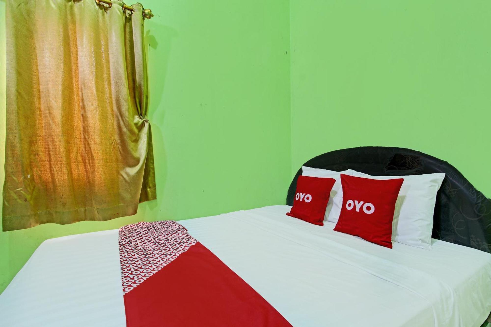 Hotel Oyo 92467 Cahyo Kost 1 Semarang Zewnętrze zdjęcie